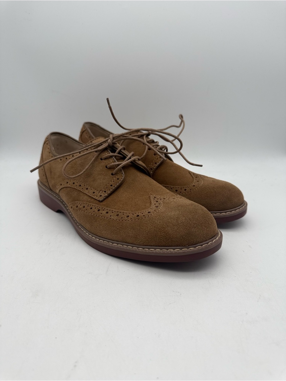 BRAND NEW GH Bass & Co Mens Pembroke Tan Suede Wingtip Brogue Size 9.5 M
